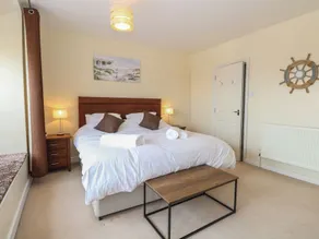 34 North Denes Road - Værelse