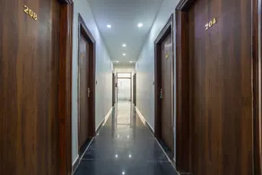 Hotel Aura Grand sector 63A Noida I Couple Friendly - Room