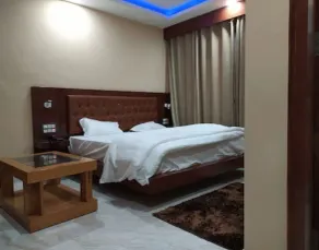 Hotel Shar Inn - Zimmer