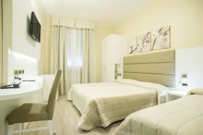 Hotel University - Room