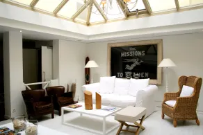 Hôtel des Isles - Lobby sitting area