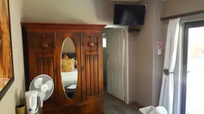 Aerotropolis Guest Lodge - Room