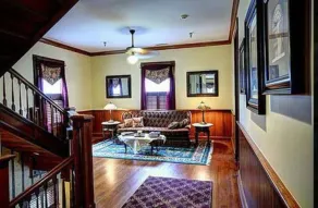 Thomasville Bed and Breakfast - Lobby sitting area