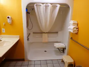 Baymont by Wyndham Florence/Muscle Shoals - Salle de bain