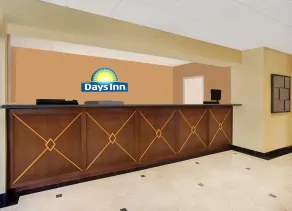 Days Inn by Wyndham Silver Spring - Hall