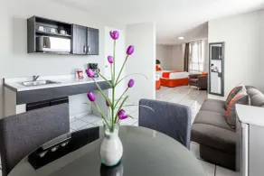 Howard Johnson Leon Avenida - Chambre