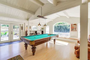 Bayfront PNW Lodge: Dock, Pickleball & Guest House - Interiør
