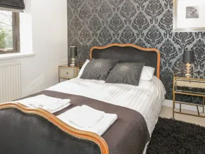 Richmond Hall - Room