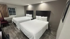 Red Roof Inn Hayward - Room