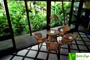 Bukit Raya Guesthouse - Zona de estar del vestíbulo