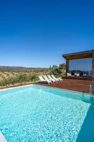 Golden House - Piscina