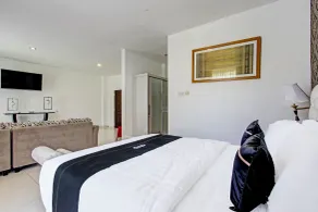 Collection O Gunung Kidul Near Baron Beach Formerly Orchid Hotel - Room