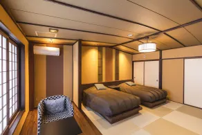 Tsuta Onsen Ryokan - Room