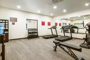 Comfort Suites Wooster near University Campus - Salle de remise en forme