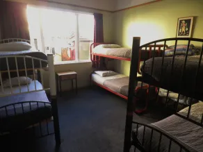 Bazil's Backpackers BBH Hostel & Surf School - Værelse