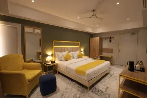 Phoenix Unmatched Comfort - Hotel Near Fateh Sagar Lake Udaipur - Camera