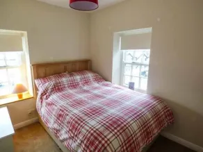 1A Market Square - Room