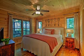 NEU! \"A Sunset Dream\" - Gehobene Blue Ridge Cabin! - Innenbereich