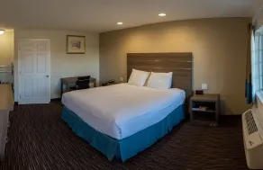 Rodeway Inn Near University-Gateway to Yosemite - Chambre