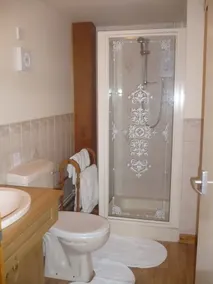 Garden Cottage & Granary - Bathroom