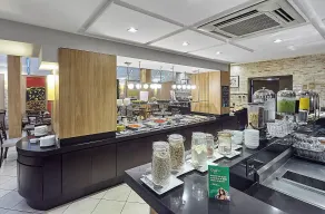 Hotel Cassino Tower Campinas Cambuí By Nacional Inn - Restaurant