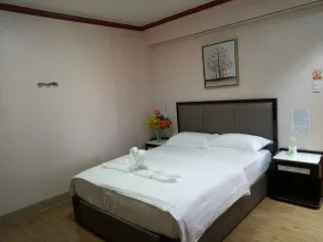 Meaco Royal Hotel - Taytay - Room