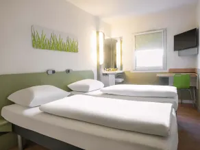 B&B HOTEL Rostock-Broderstorf - Chambre