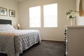 Cheerful 4 Bedroom Entire House Lots Of Open Space - Rom