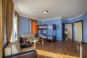 Hawaii Suite Beach Hotel - Room