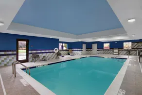 Hampton Inn & Suites Syracuse Dewitt - Piscine