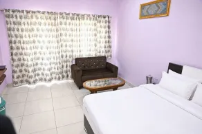 Hotel Almora Inn - Værelse