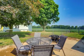 Ohio Farmhouse Retreat w/ Fire Pit & Patio - Interior