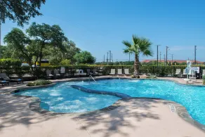 Holiday Inn Express & Suites San Antonio Medical - Six Flags by IHG - Piscina