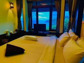 Salad Buri Resort- SHA Extra Plus - Chambre