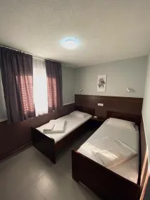 Hotel Djerdan - Room