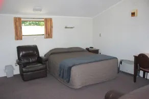 Centennial Court Hotel - Chambre