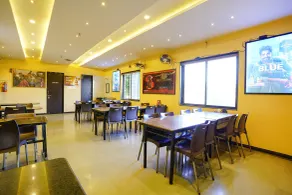 Via Tanishq - Restaurante