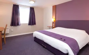 Premier Inn Doncaster Central - Room