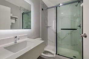 Americas Best Value Inn and Suites Lake Charles - Salle de bain