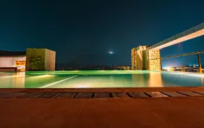 Basalt Paradise Resort And Spa - Pool