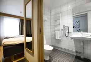 Lannalodge - Bathroom