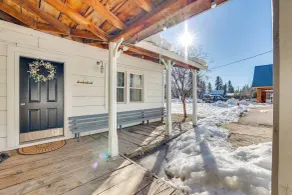 Private Hot Tub & Mtn Views: Garden Valley Apt! - Innvendig