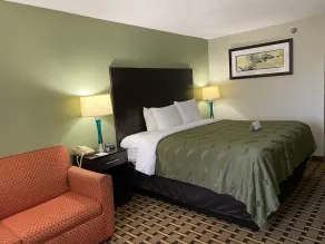 Quality Inn Morton at I-74 - Chambre