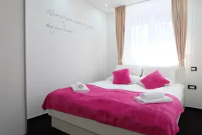Luwiana Suites - Værelse
