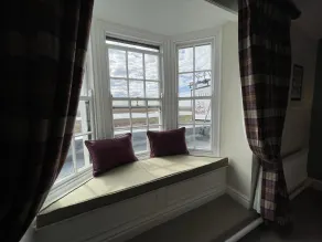 The Ship - Room