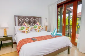 Eden Island Studios - Camera