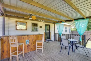Quite Peace w/ Starry Nights: Ranch Home in Azle - Interiör