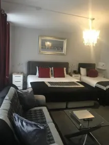 The White Hart Hotel - Room