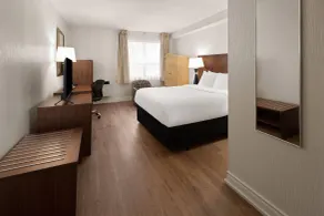 Ramada by Wyndham Arnprior - Værelse