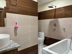 Shahi Land Hotel Pvt. Ltd. - Bathroom